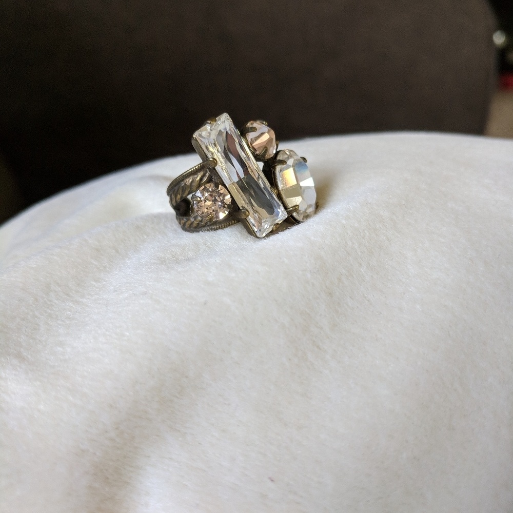 Sorrelli snow bunny ring